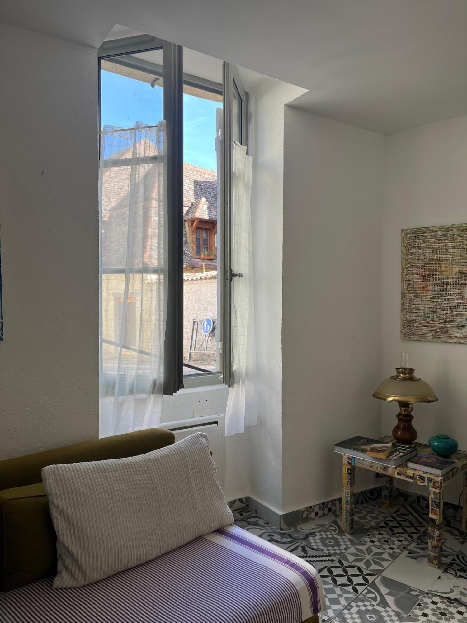Chambre Paisible Dans Une Ancienne Batisse Renovee Issigeac Экстерьер фото
