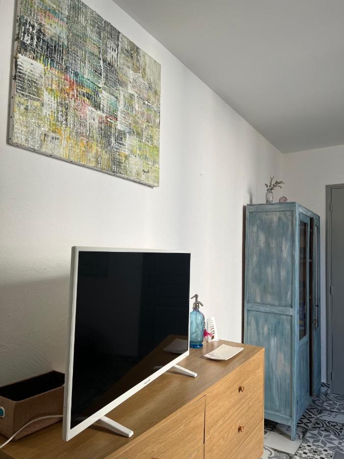 Chambre Paisible Dans Une Ancienne Batisse Renovee Issigeac Экстерьер фото